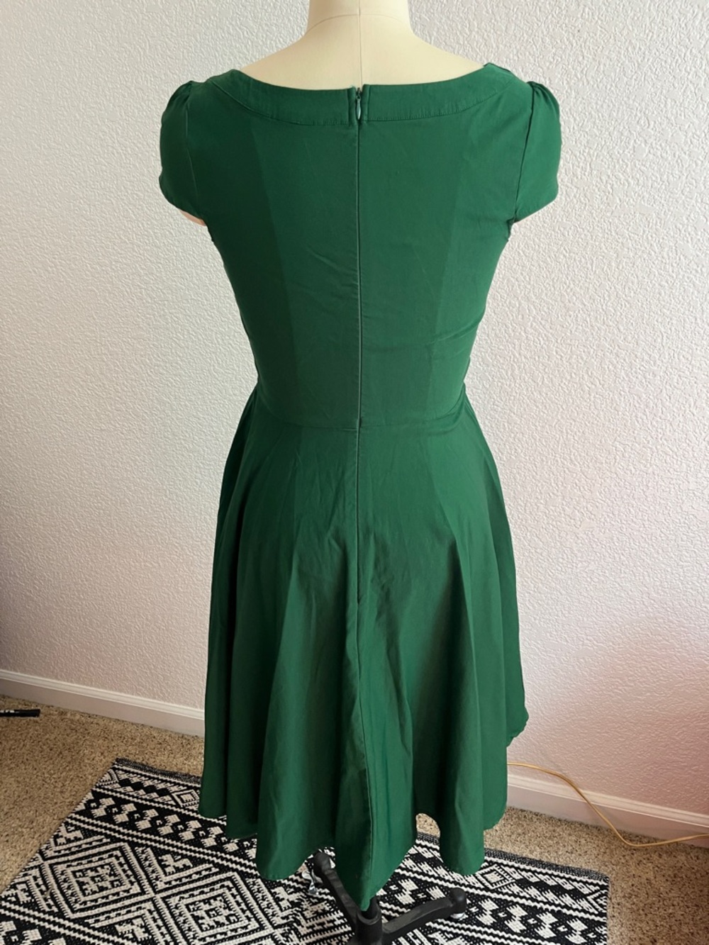 Emerald Cutout Fit-and-Flare Midi Dress - Picture 4 of 6